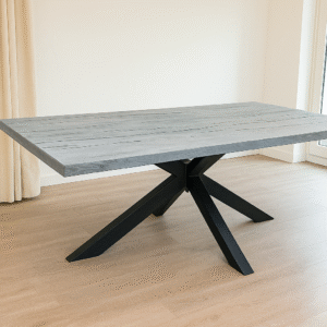 Esstisch Sandro – Alte Eiche mit Spider Tischgestell im Industrial Design